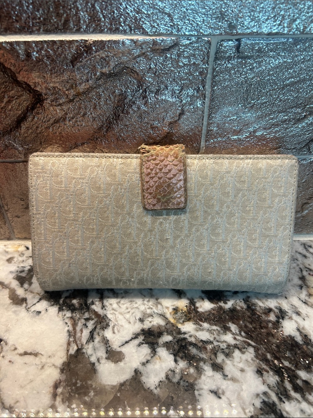 Dior Beige Canvas Continental Wallet with Pink leather Trim - Picture 10 of 16